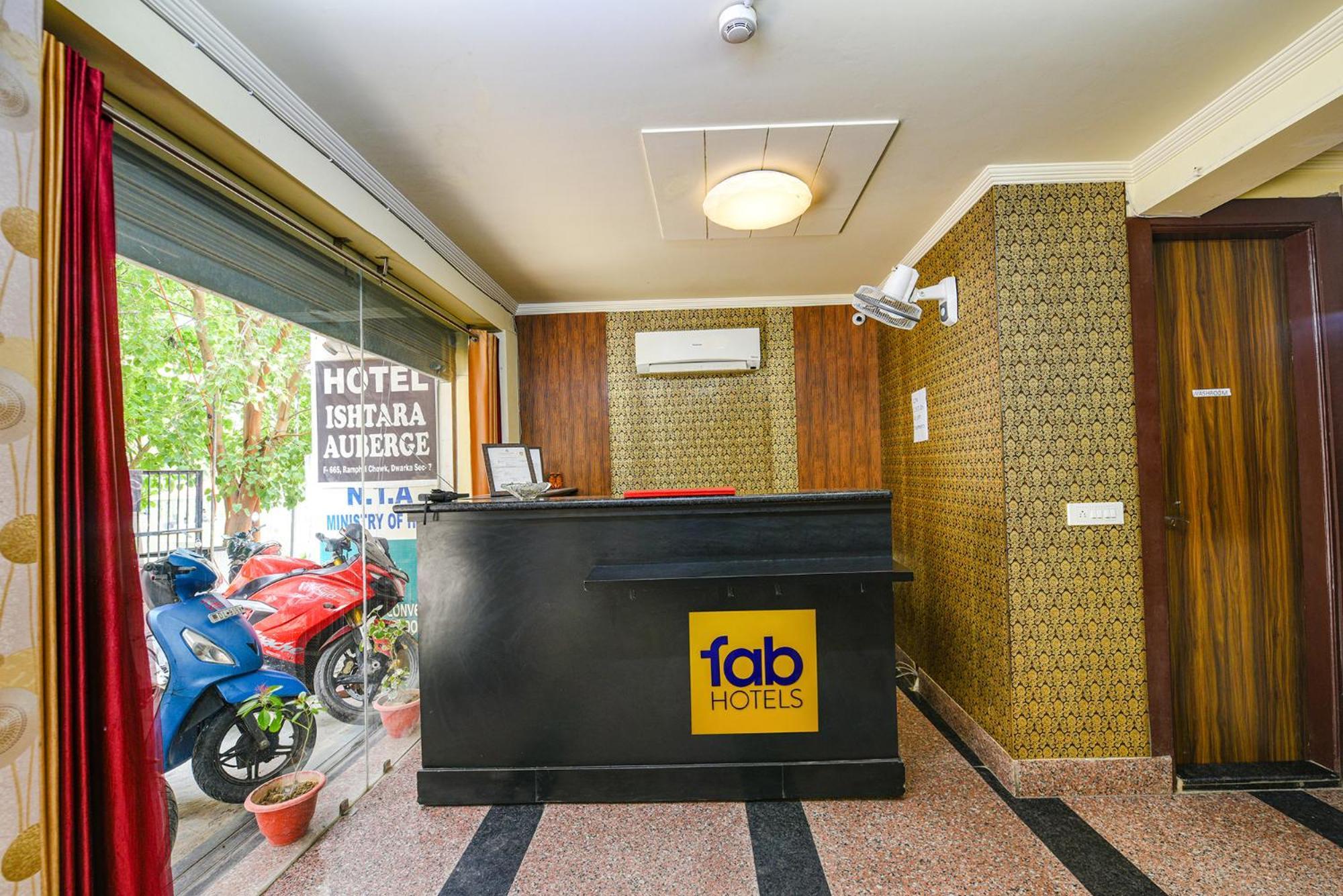Fabhotel Ishtara Auberge - Nr Yashobhoomi Convention Centre نيودلهي المظهر الخارجي الصورة