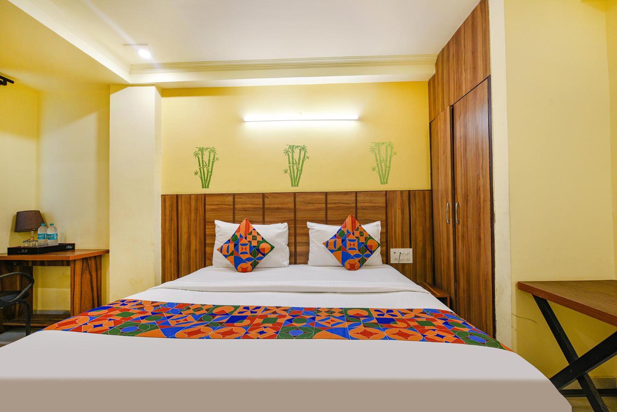 Fabhotel Ishtara Auberge - Nr Yashobhoomi Convention Centre نيودلهي المظهر الخارجي الصورة