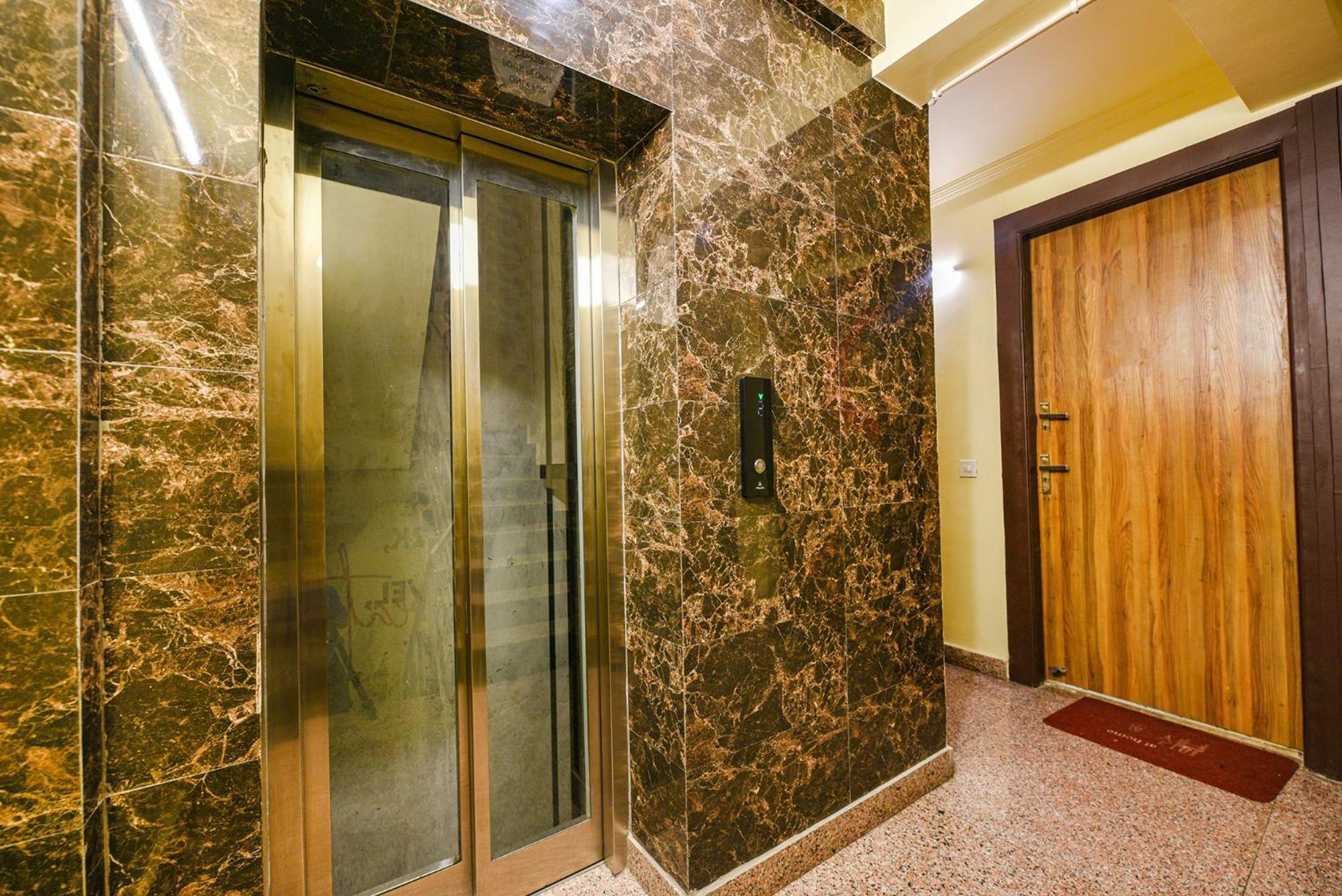 Fabhotel Ishtara Auberge - Nr Yashobhoomi Convention Centre نيودلهي المظهر الخارجي الصورة